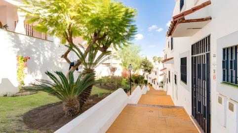 Foto 2 de Casa adosada en venda a Nueva Andalucía, Almería
