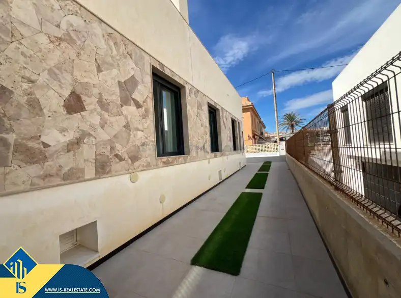 Chalet con jardín en venta en La Mata, imagen 28