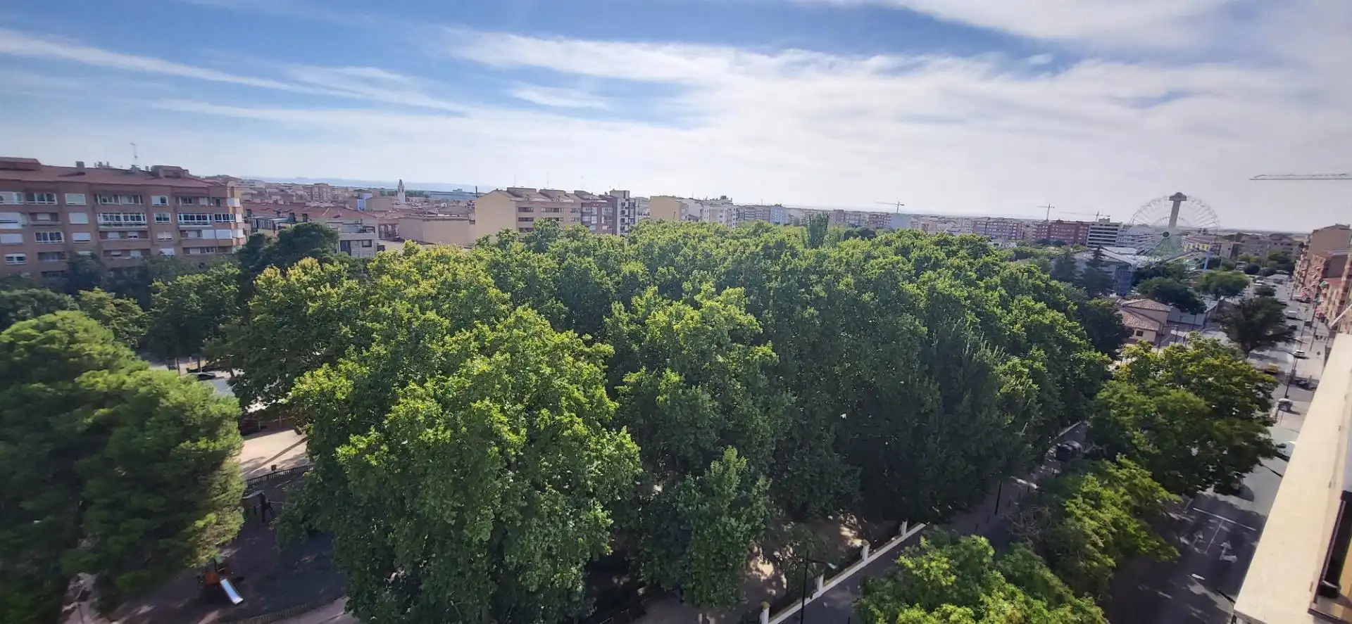 Attic for rent in Feria