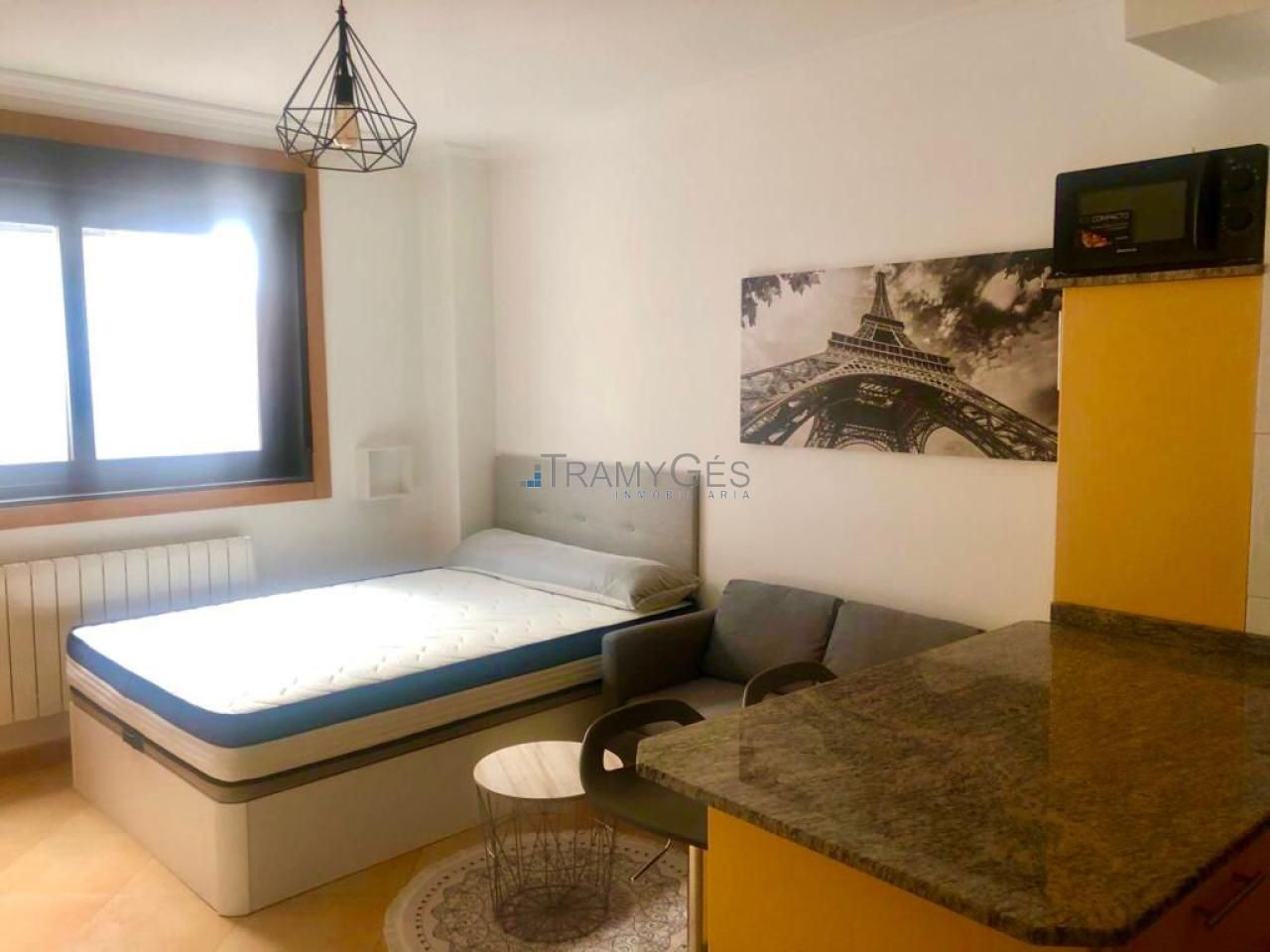 Bedroom of Flat for sale in Vigo   with Heating and Furnished