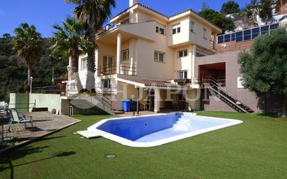 Swimming pool of House or chalet for sale in Badalona  with Air Conditioner, Heating and Private garden