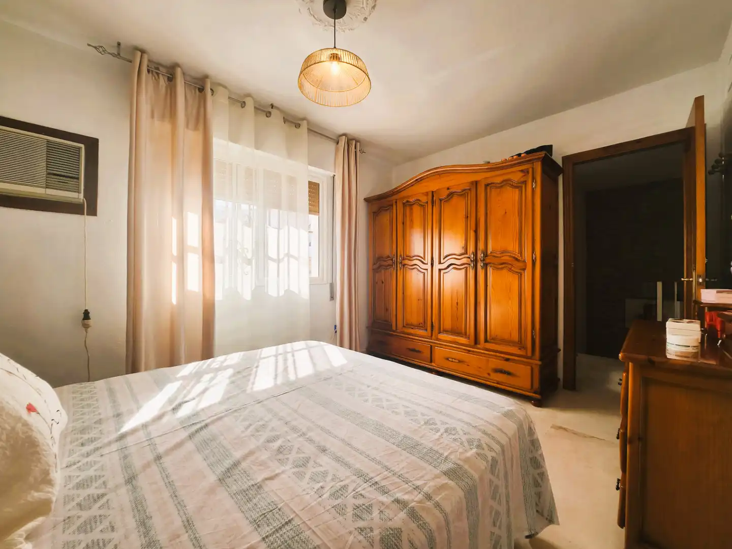 Dormitori de Casa adosada en venda en Alcalá de Guadaira amb Aire condicionat, Calefacció i Terrassa