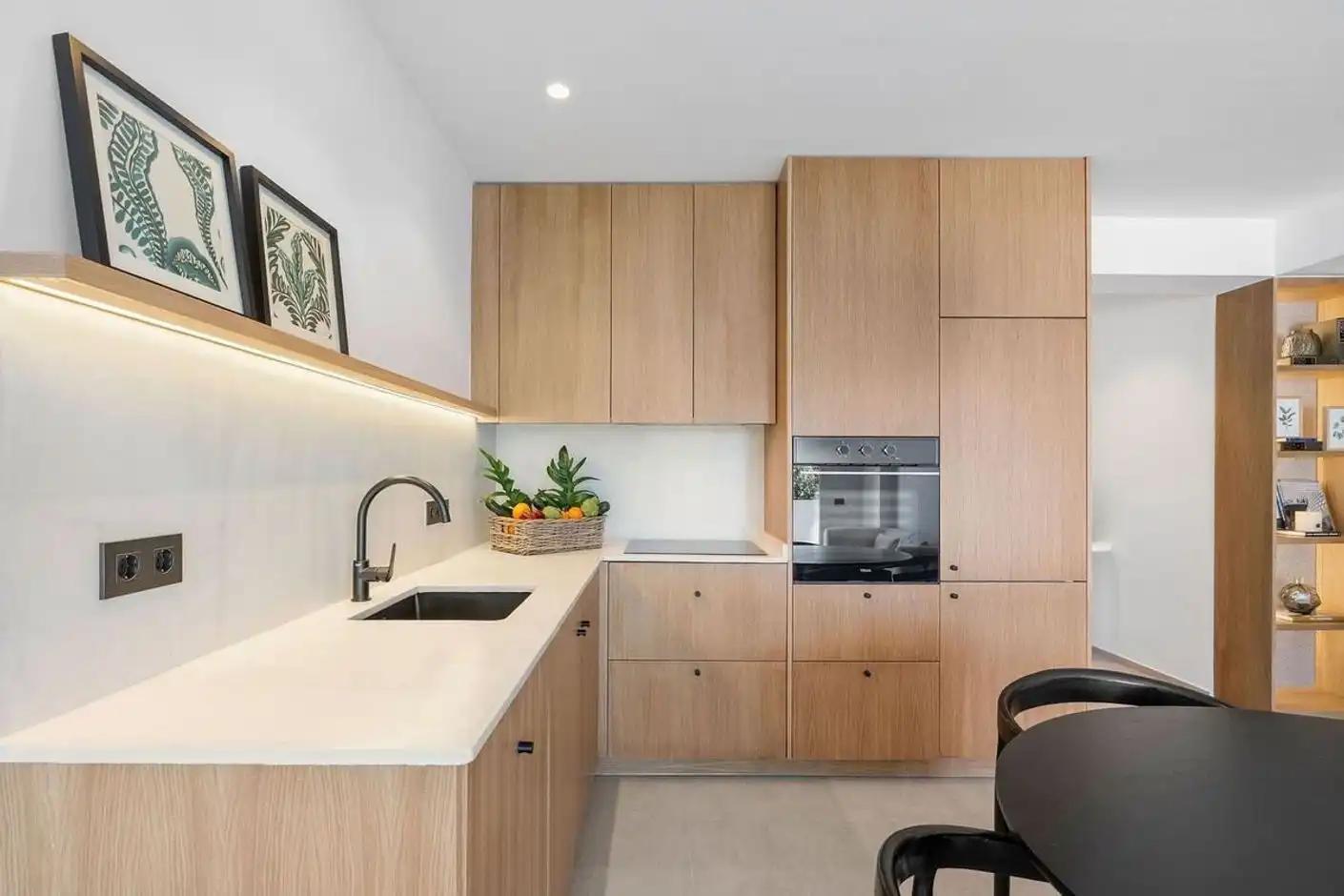 Cocina de Ático en venta en Marbella con Aire acondicionado, Terraza y Piscina