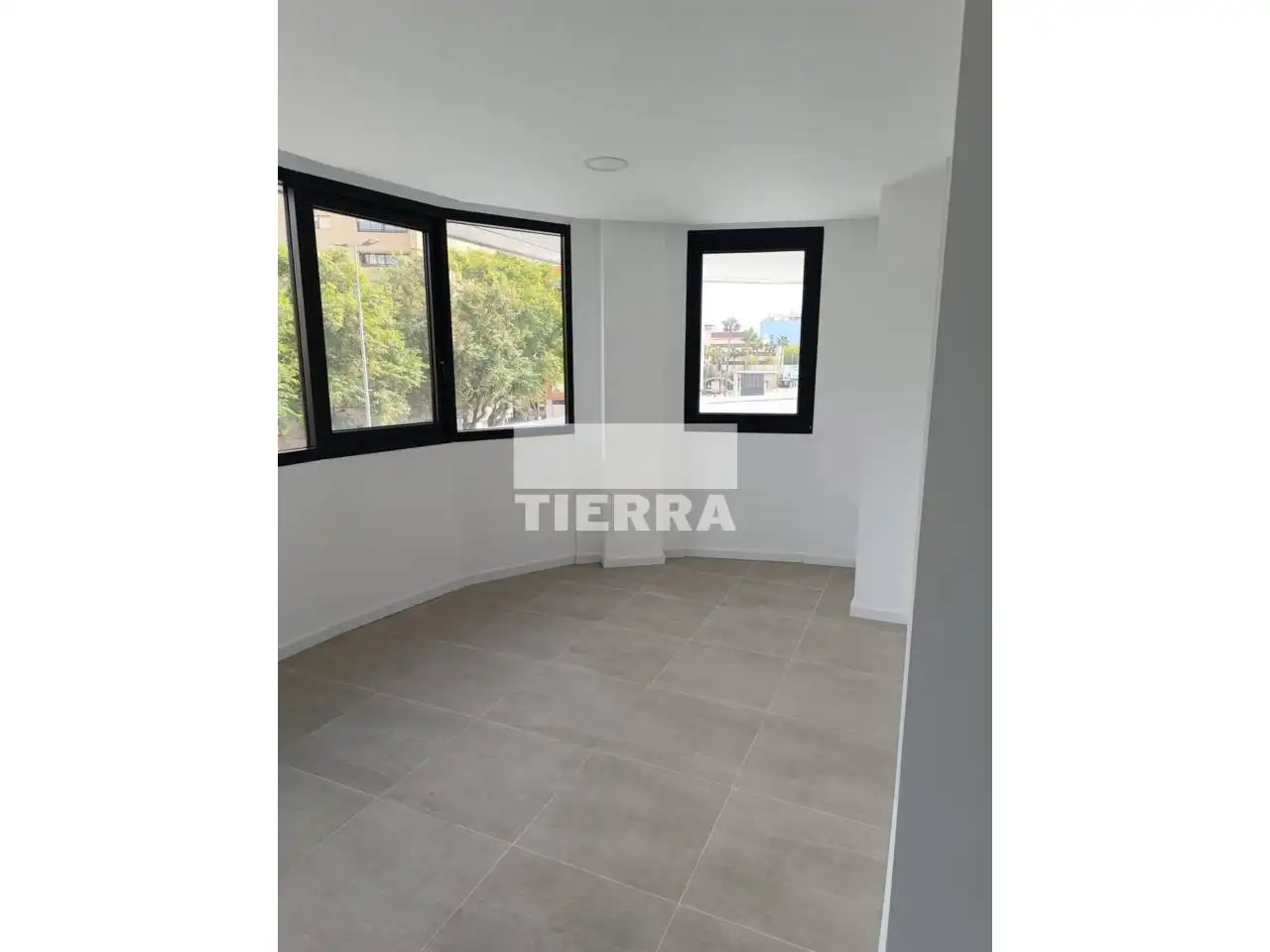 Piso con ascensor en venta en Ronda de Levante, imagen 3