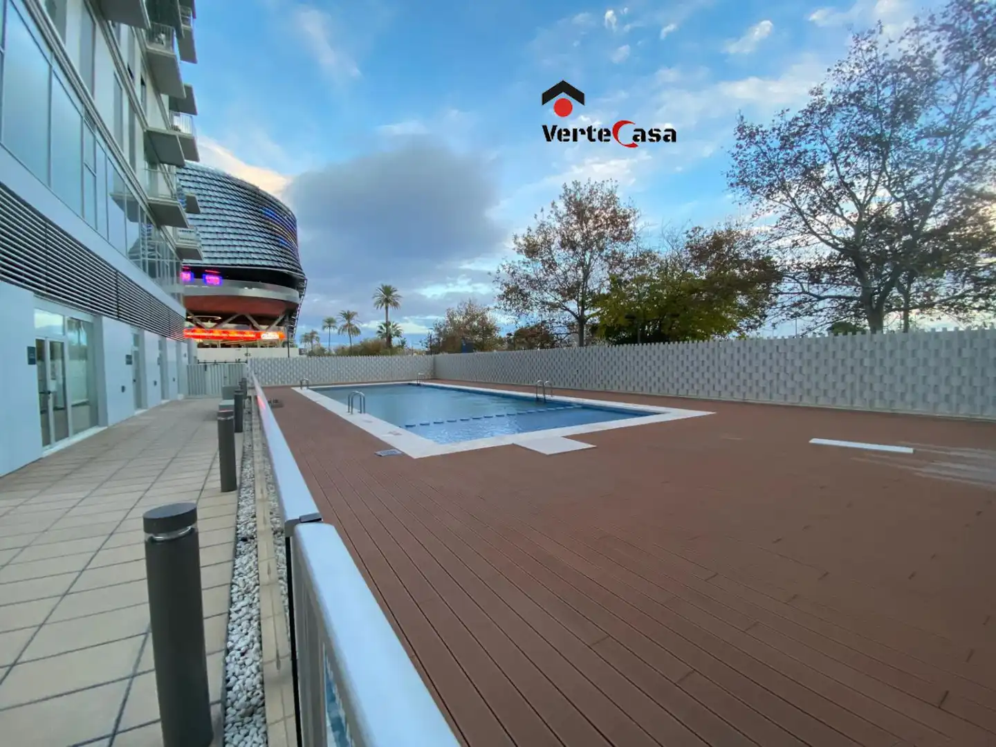 Swimming pool of Flat for sale in Valencia  with Air Conditioner, Parquet flooring and Storage room