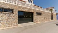 Vista exterior de Casa o xalet en venda en Motril amb Aire condicionat