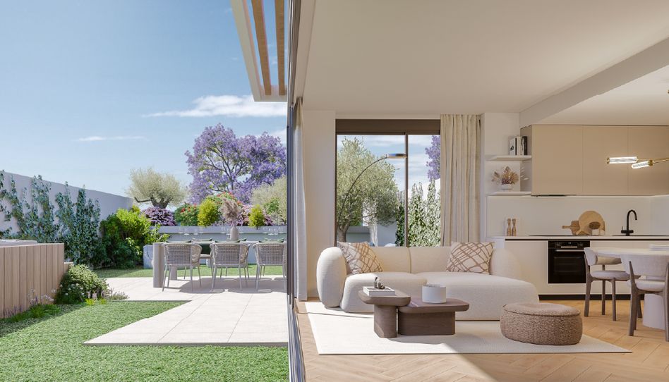 Photo 1 of Flat for sale in Avenida Palma de Mallorca, 66, El Bajondillo, Málaga