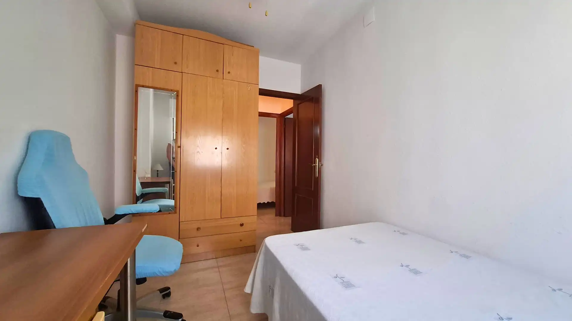 Bedroom of Flat for sale in Córdoba  with Terrace and Furnished