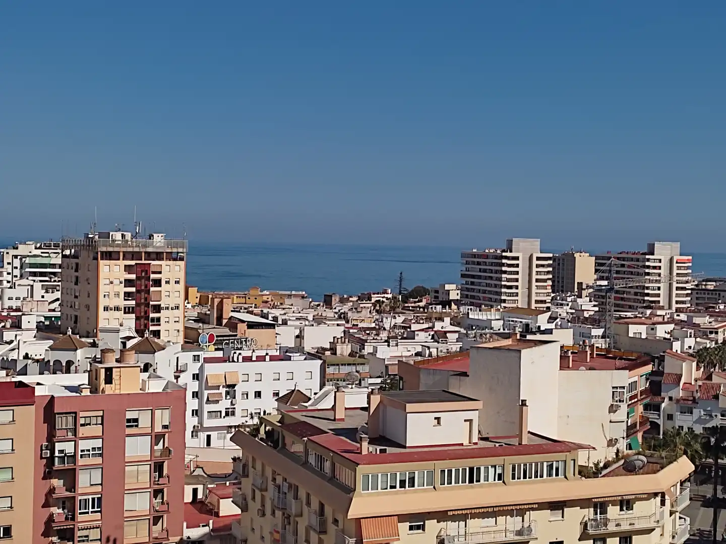 Außenansicht von Wohnung zur Miete in Torremolinos mit Klimaanlage, Heizung und Terrasse