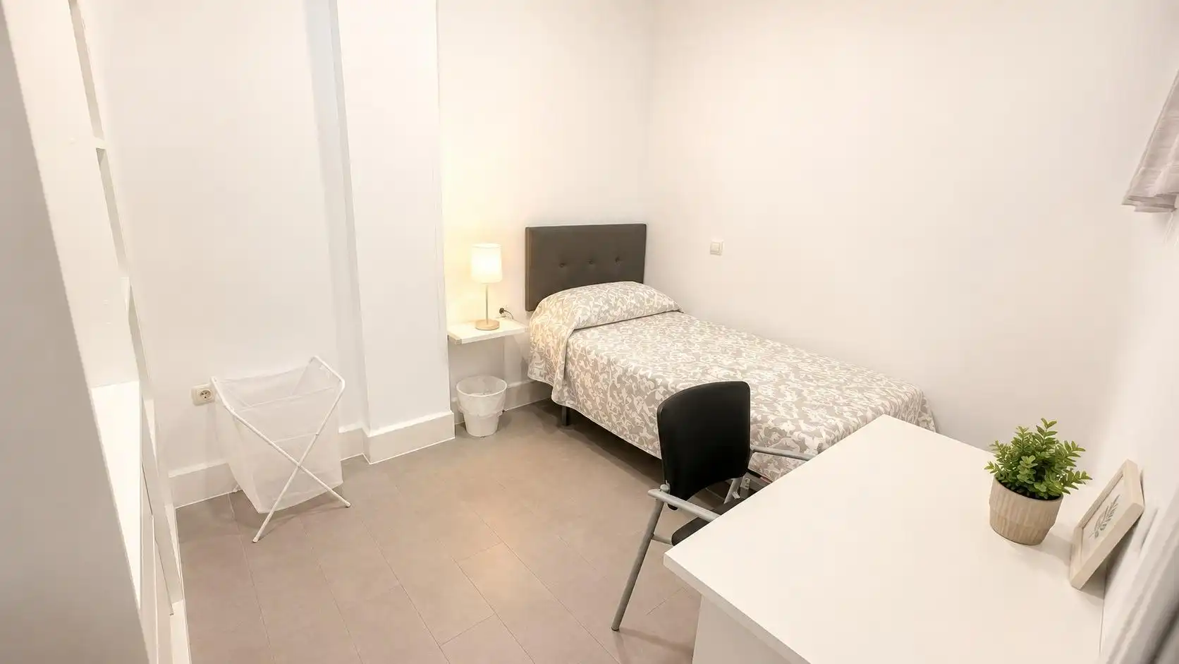 Schlafzimmer von Erdgeschoss zur Miete in Málaga