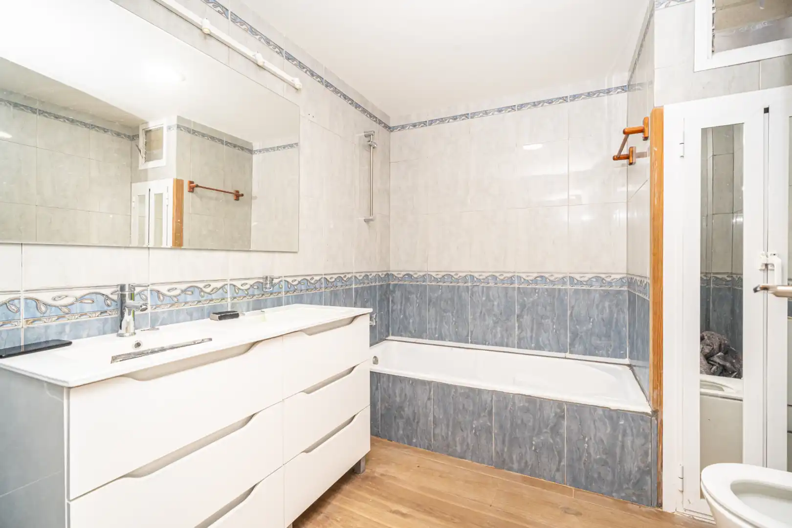 Bathroom of Buildings for sale in Porreres