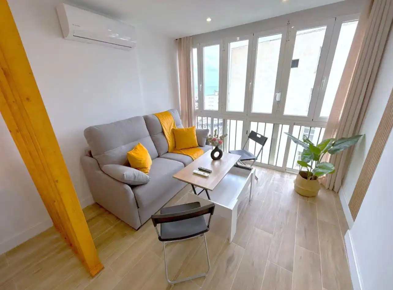 Wohnzimmer von Wohnung zum Verkauf in Torremolinos mit Klimaanlage