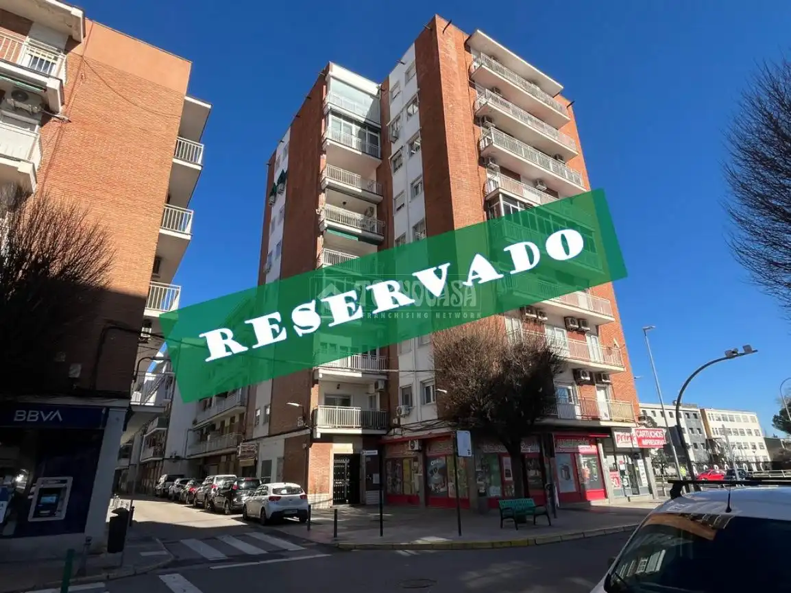 Vista exterior de Pis en venda en Ciudad Real amb Aire condicionat