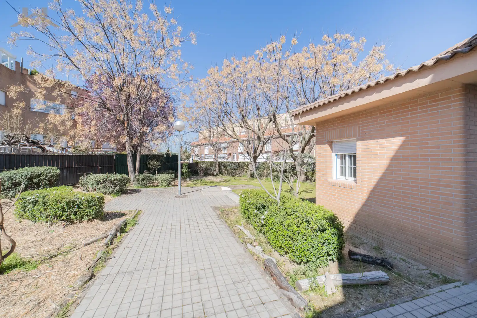 Garden of Detached homes for sale in Móstoles  with Air Conditioner, Heating and Private garden