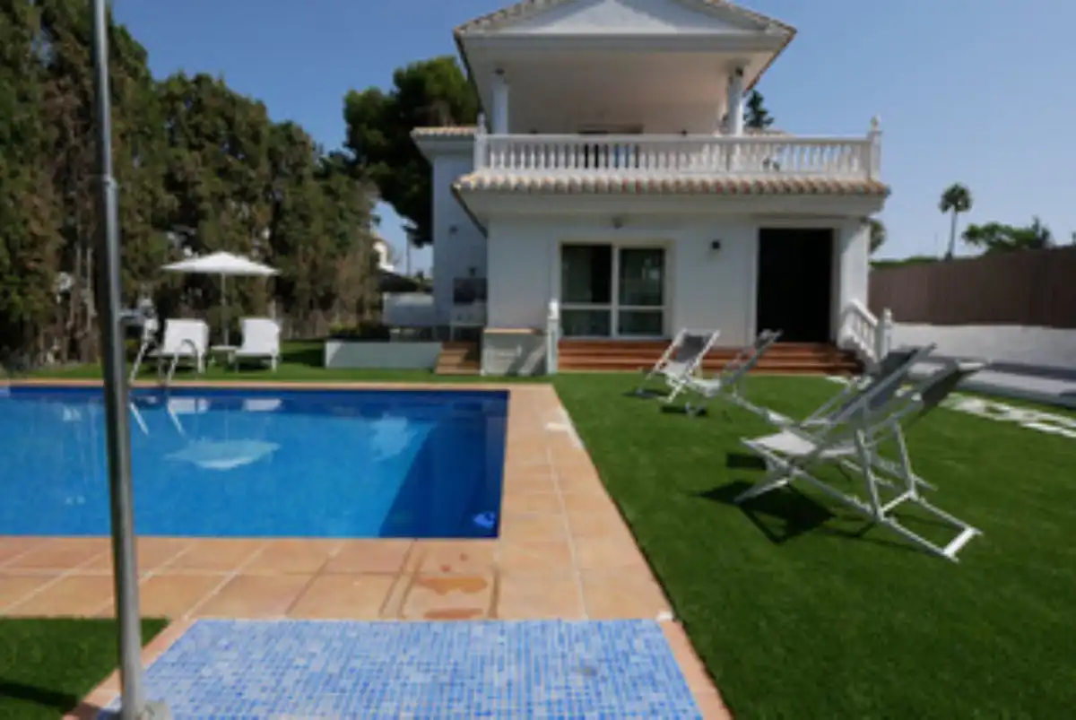 Jardí de Casa o xalet en venda en Marbella amb Aire condicionat, Jardí privat i Terrassa