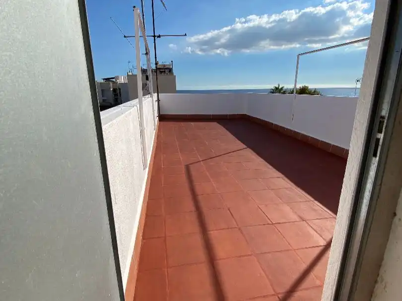 Local comercial de lloguer a calle de la plaça 8, imagen 9