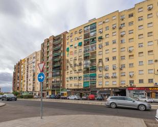 Exterior view of Flat for sale in Badajoz Capital  with Air Conditioner and Balcony