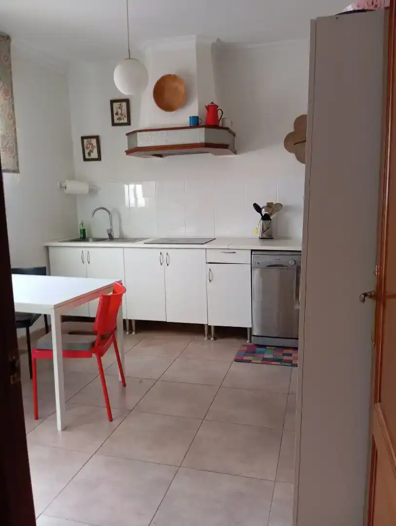 Cuina de Casa adosada en venda en Dos Hermanas amb Aire condicionat i Balcó