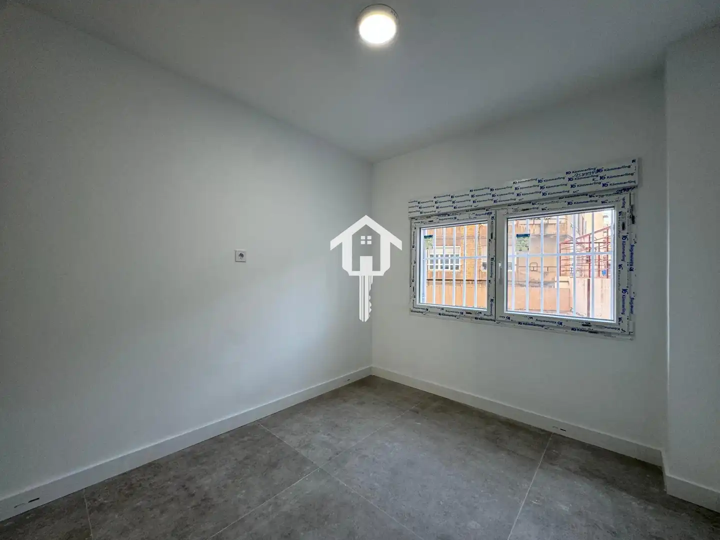 Wohnung zum Verkauf in Alicante / Alacant mit Privatgarten und Terrasse