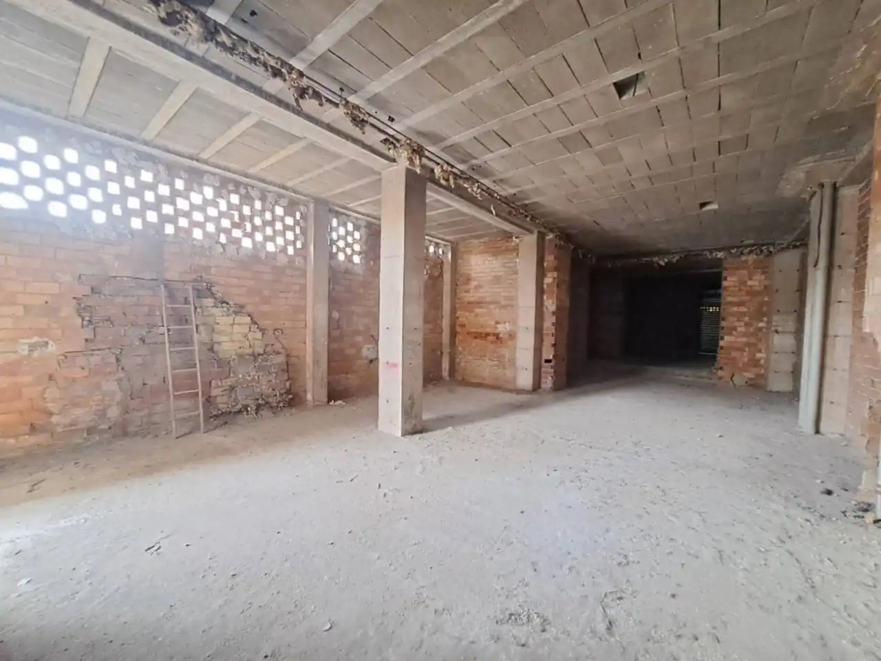 Local comercial en venta en Avenida Derechos Humanos, imagen 3