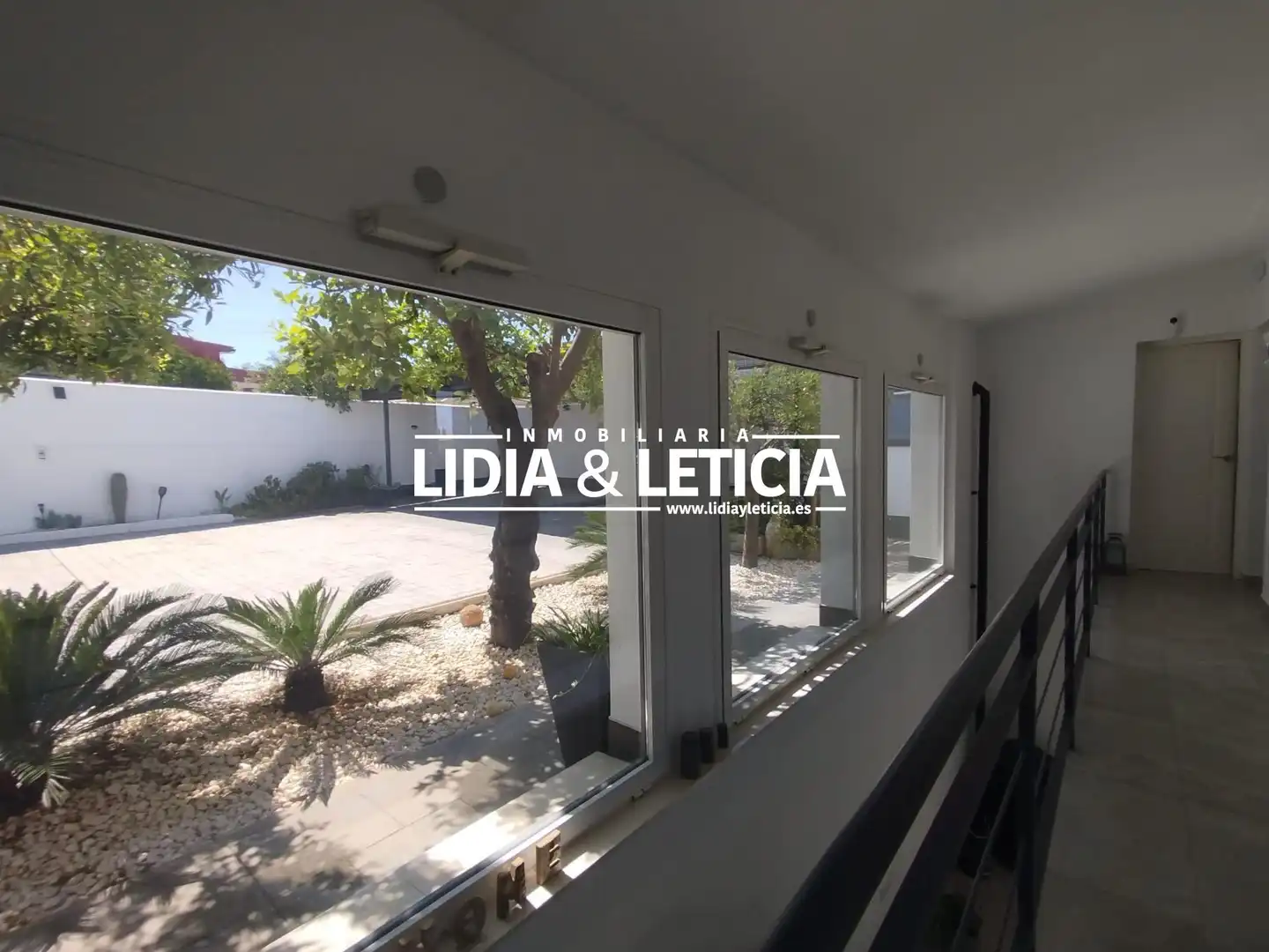 Vista exterior de Casa o xalet en venda en Alcalá de Guadaira