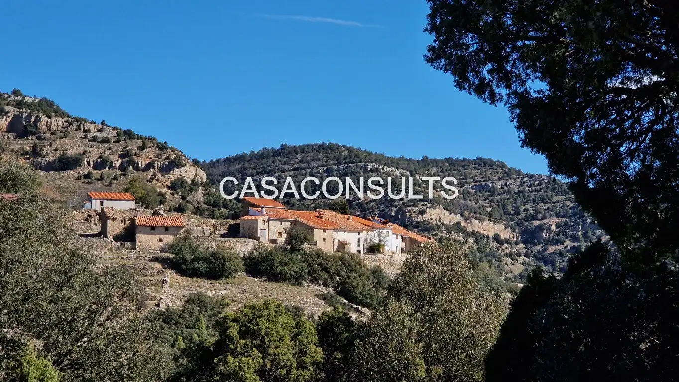 Vista exterior de Finca rústica en venda en Vistabella del Maestrazgo amb Jardí privat, Terrassa i Moblat