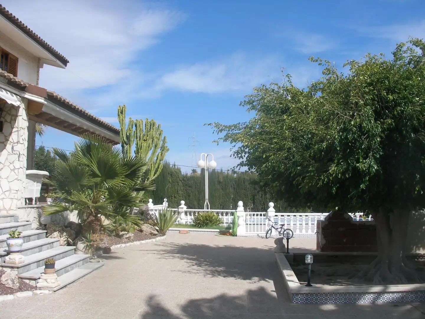 Villa con piscina in vendita a Calle de la encina, imagen 4
