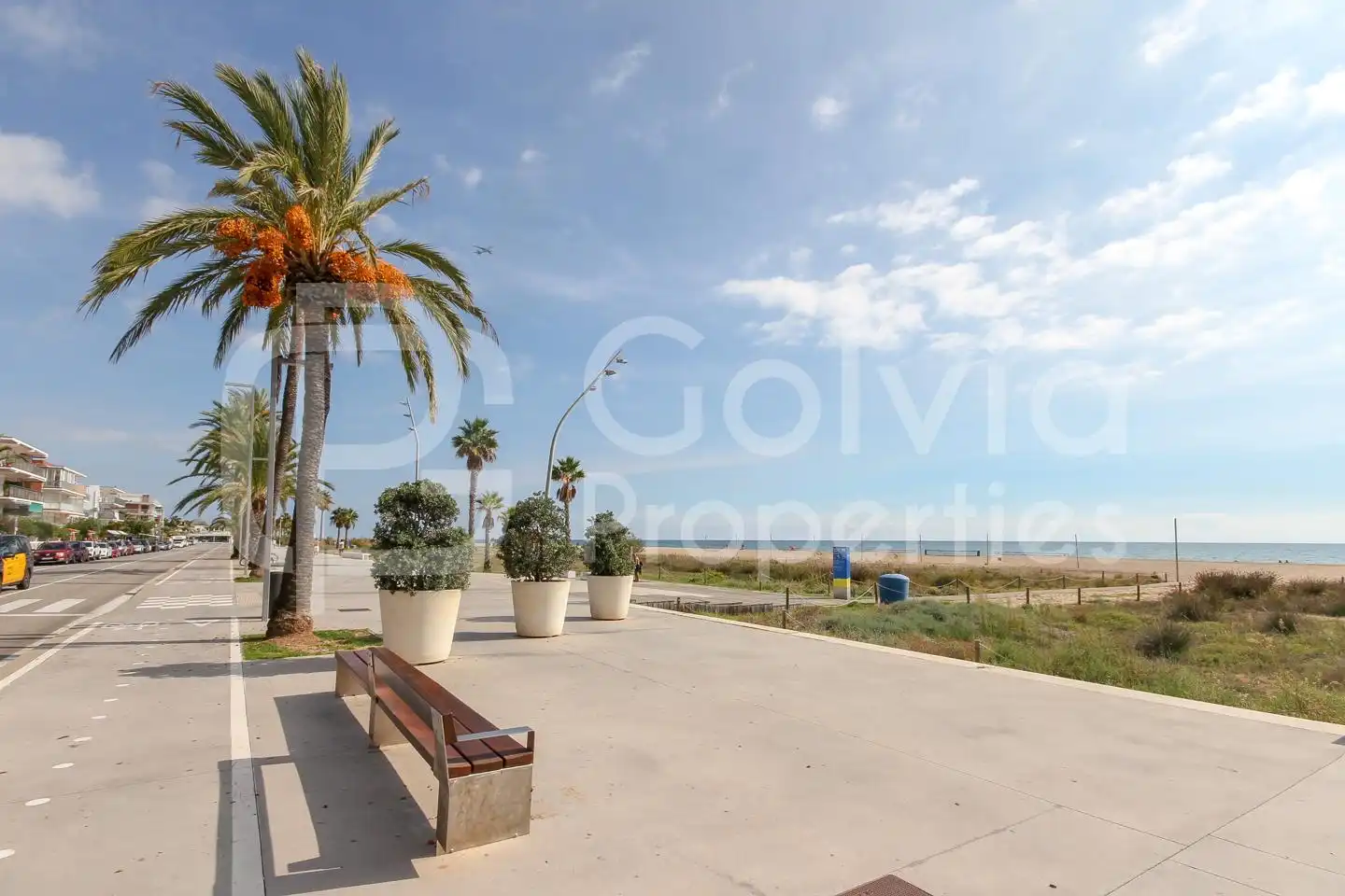 Planta baixa en venda en Castelldefels amb Parquet, Terrassa i Moblat