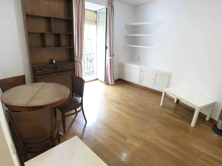 Flat with terrace for sale in Calle de Argumosa, imagen 9