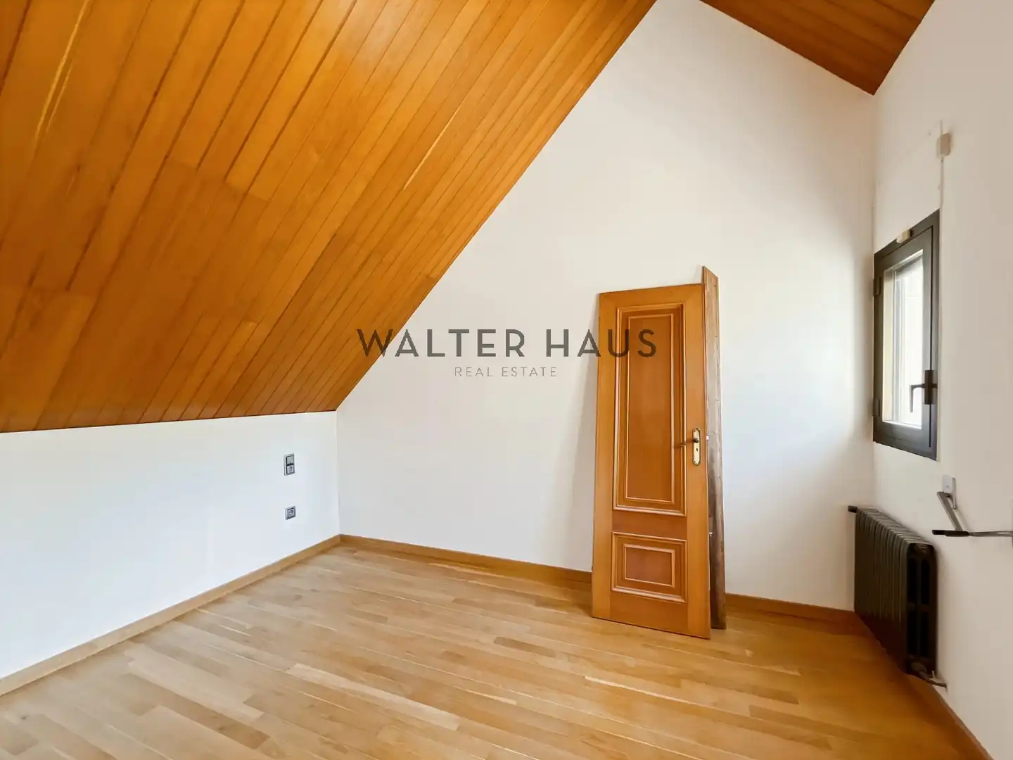 Houses for rent in Carrer d'Àngel Guimerà, L'Eixample