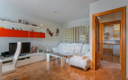 Living room of House or chalet for sale in Maracena  with Air Conditioner, Terrace and Oven