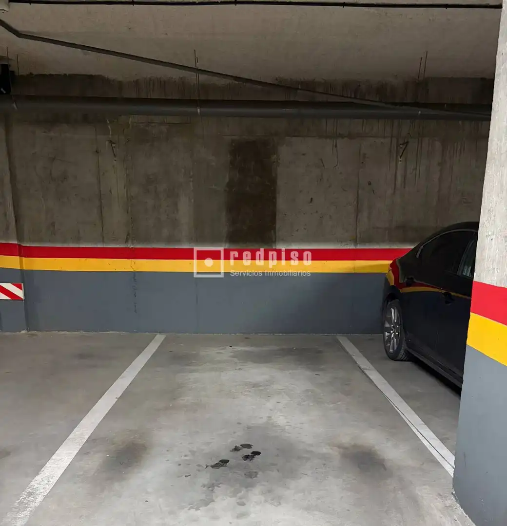 Parking de Piso en venta en Humanes de Madrid con Aire acondicionado y Calefacción