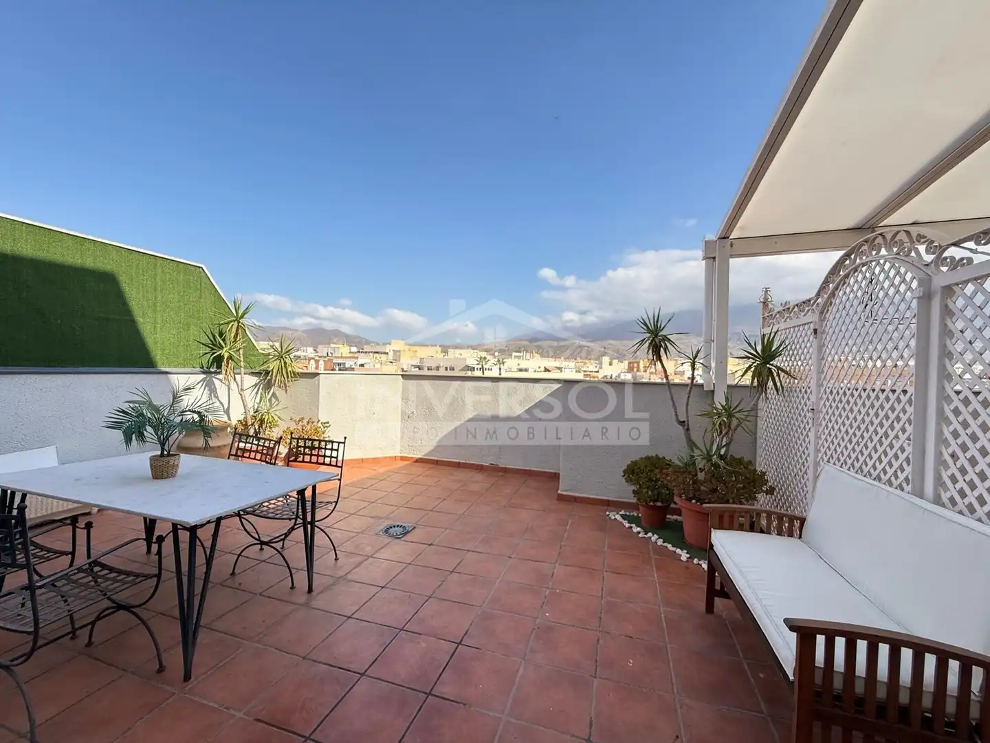 Terraza de Ático en venta en El Ejido con Aire acondicionado, Calefacción y Parquet