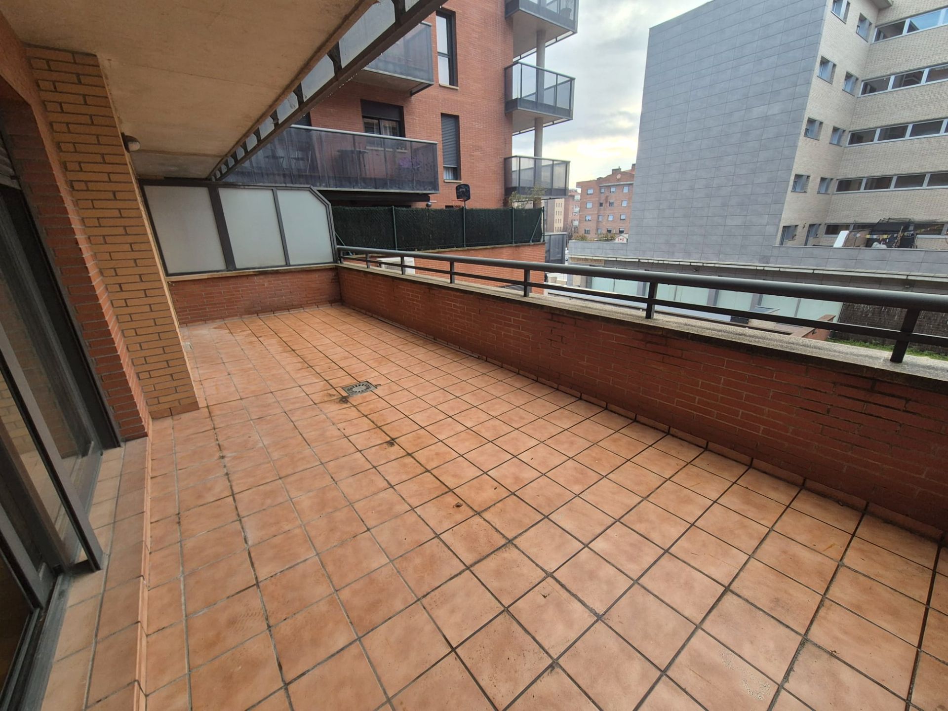 Terraza de Piso en venta en Vic con Calefacción, Terraza y Trastero