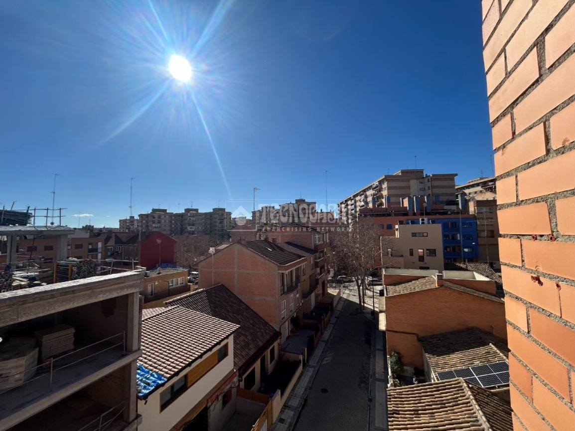 Exterior view of Flat for sale in  Zaragoza Capital  with Air Conditioner, Heating and Terrace