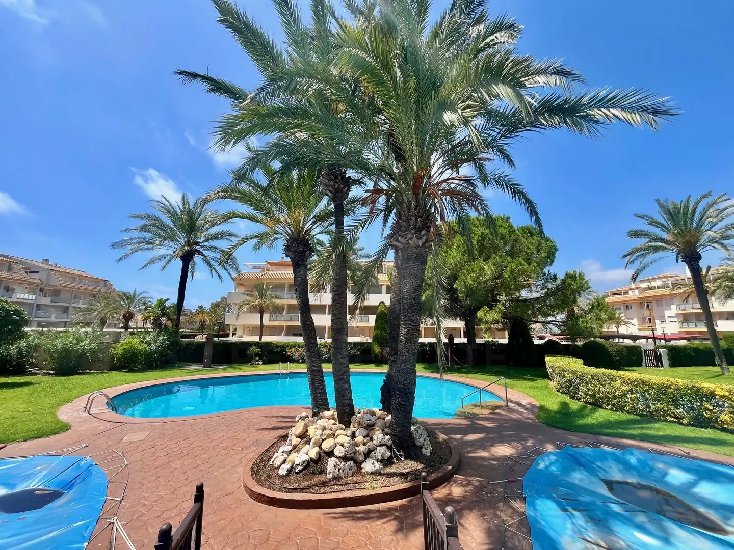 Flat with pool for sale in Torreblanca