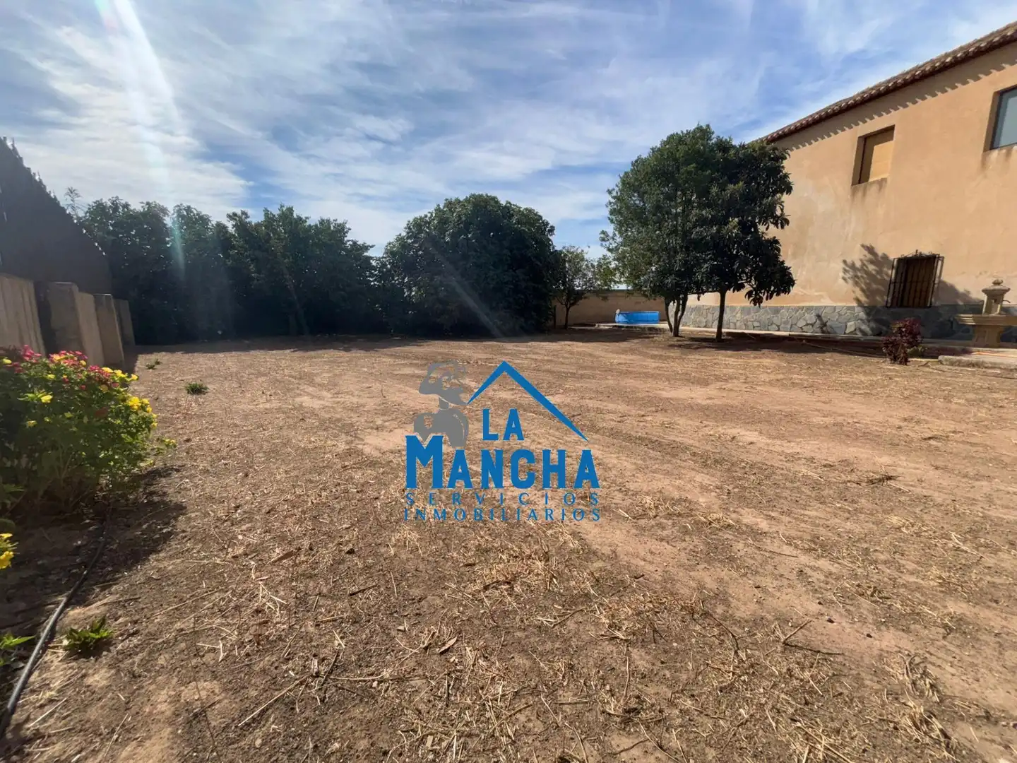 Casa o chalet en venta en Hoya-Gonzalo con Calefacción, Jardín privado y Amueblado