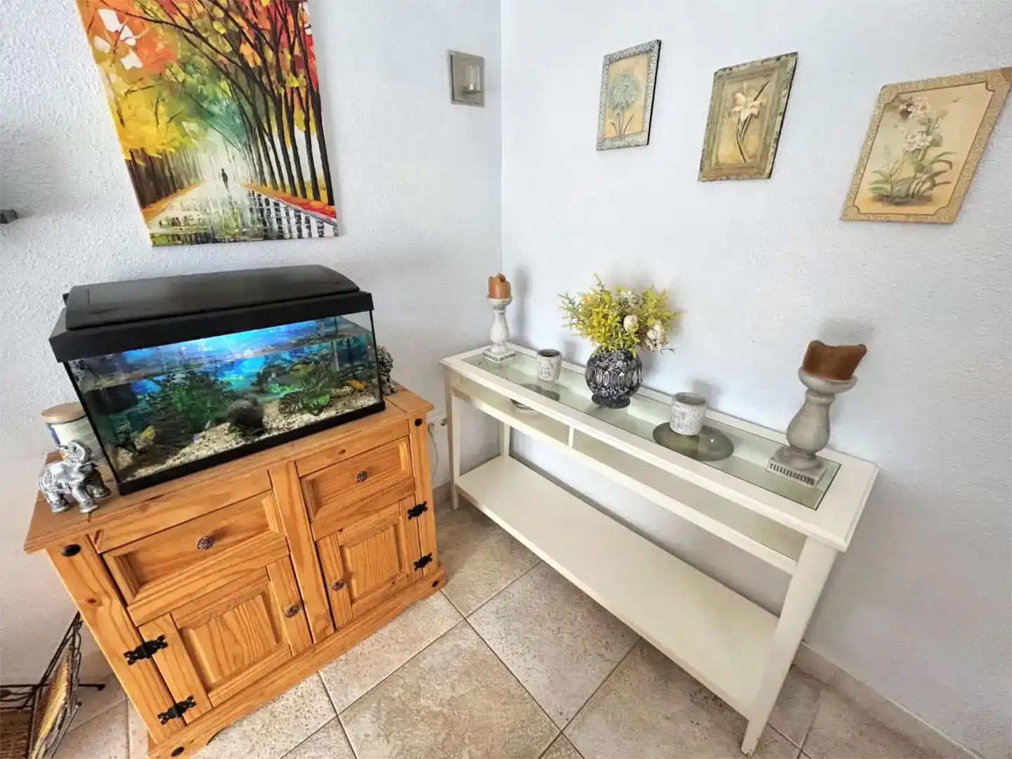 Sala d'estar de Casa adosada en venda en Orihuela amb Aire condicionat, Jardí privat i Piscina