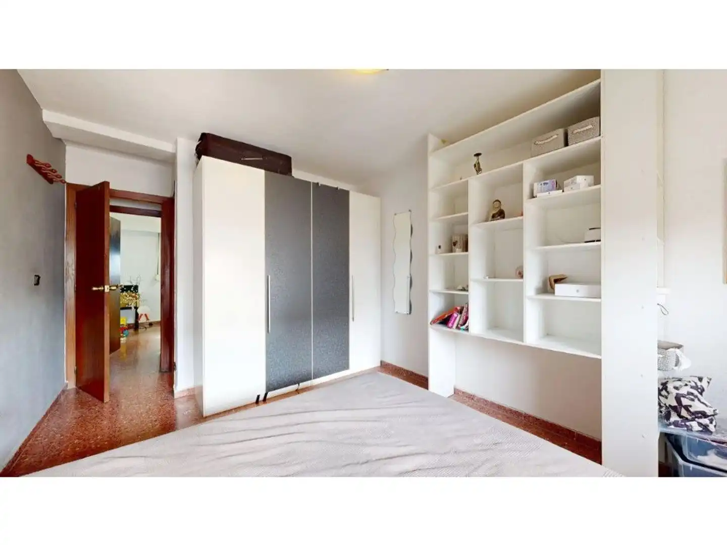 Bedroom of Flat for sale in Valencia  with Air Conditioner