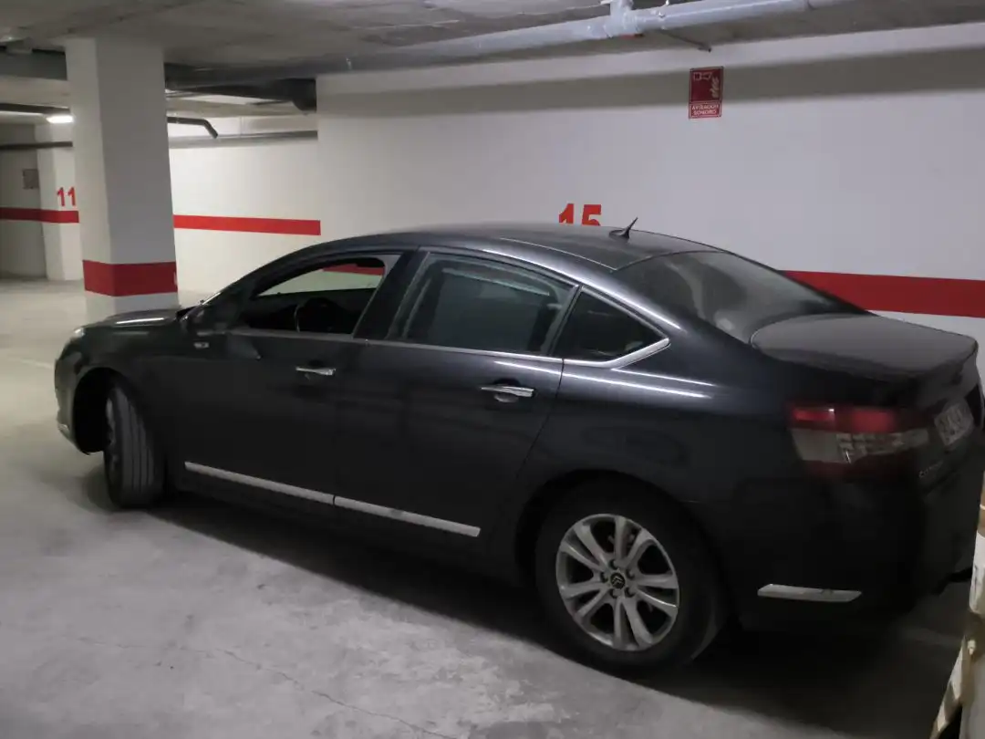 Parkplatz von Garage zum Verkauf in Villena