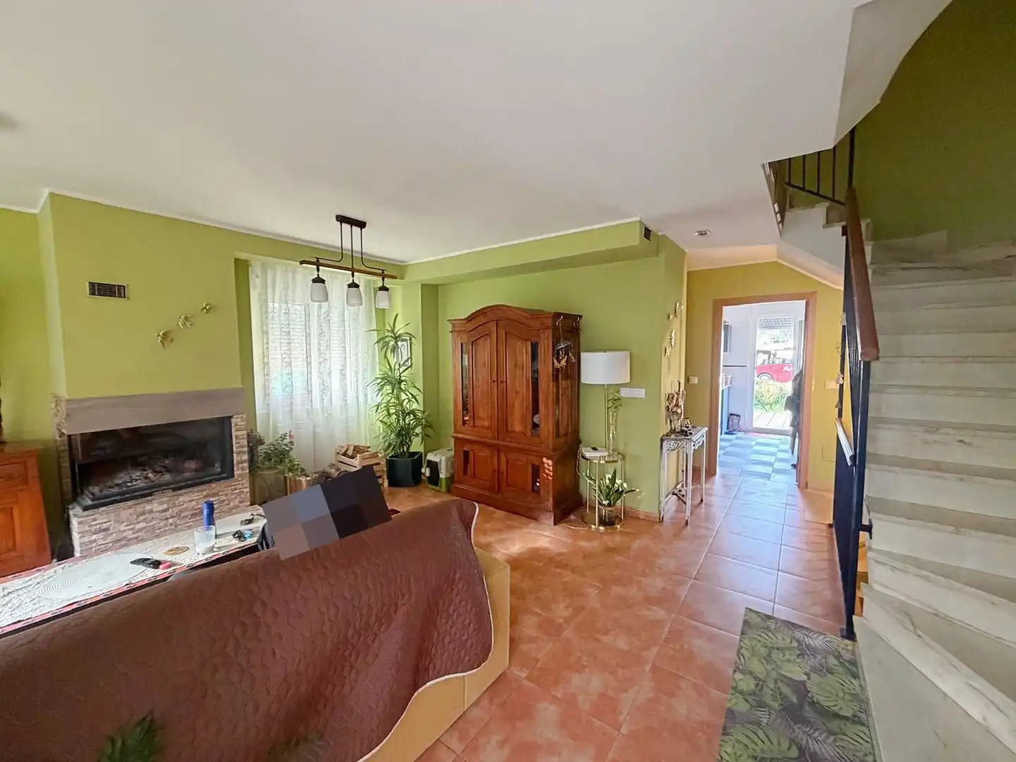Sala d'estar de Casa adosada en venda en Piélagos amb Calefacció, Jardí privat i Parquet