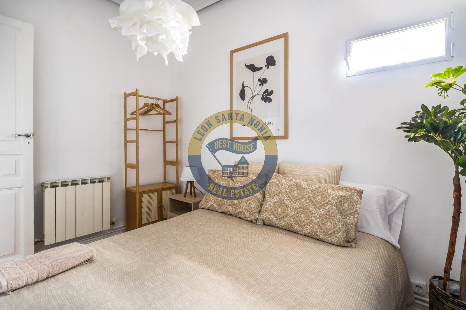 Habitación de Piso en venta en León Capital  con Calefacción y Balcón