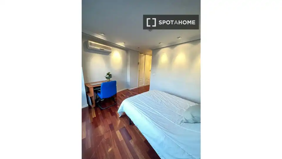 Flat for rent in Comillas