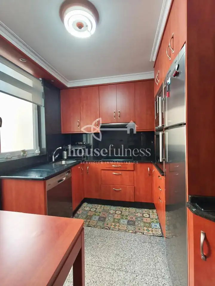 Flat for sale in Reis Católicos, imagen 4