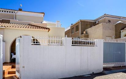 Exterior view of Single-family semi-detached for sale in Torrevieja  with Air Conditioner, Heating and Private garden