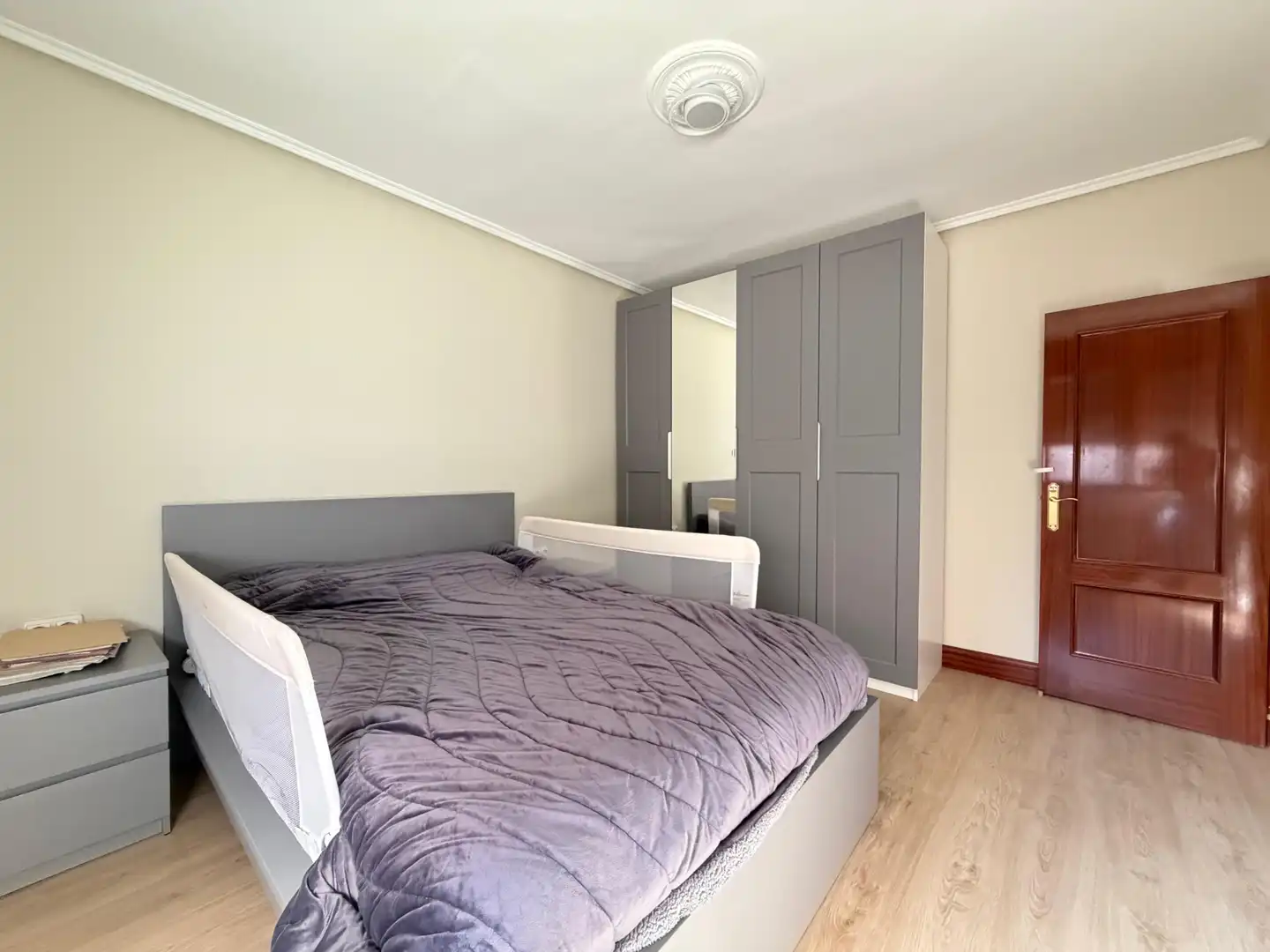 Habitación de Piso de alquiler en Basauri  con Amueblado y Balcón