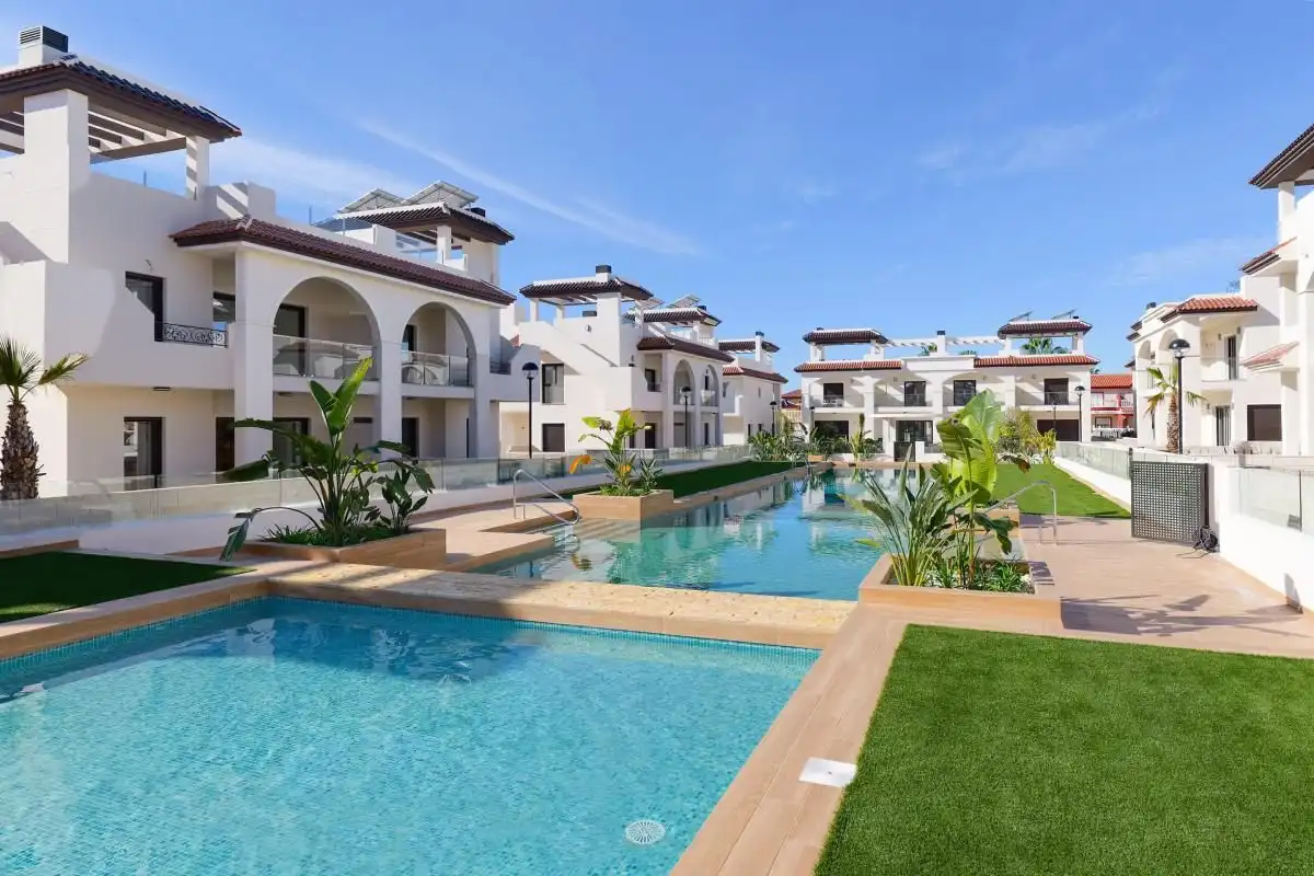 Apartment with pool for sale in Ciudad Quesada