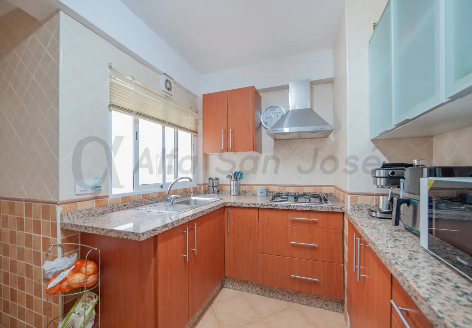 Kitchen of Flat for sale in Sevilla  with Furnished and Balcony