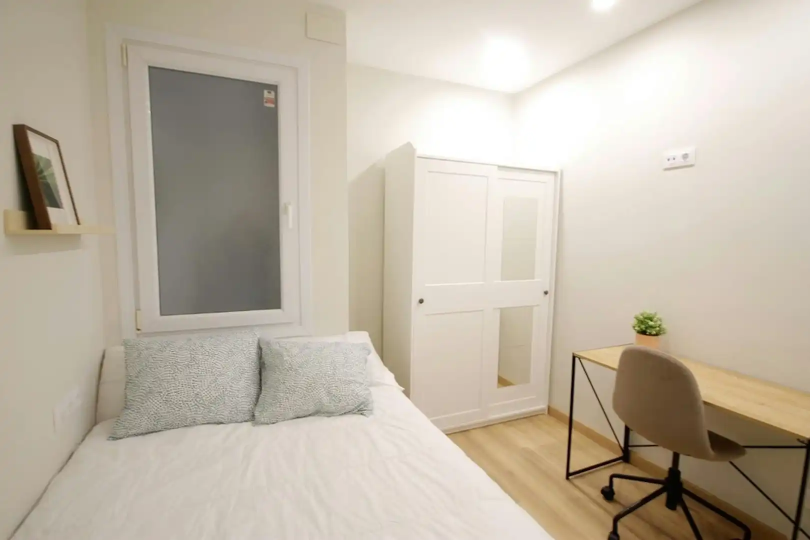 Schlafzimmer von Wohnung zur untervermieten in  Barcelona Capital mit Heizung, Möbliert und Waschmaschine