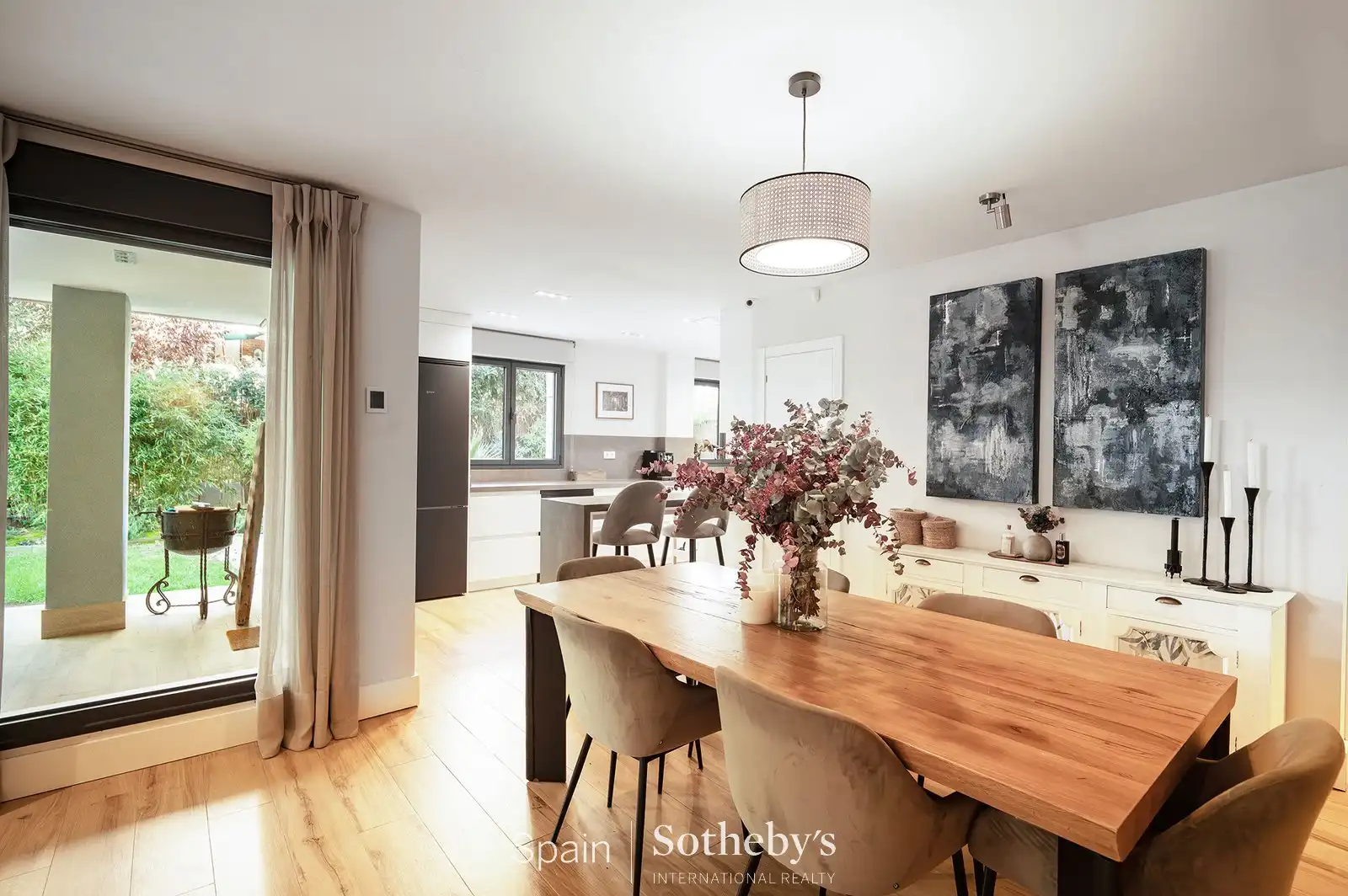 Comedor de Apartamento en venta en Las Rozas de Madrid con Aire acondicionado, Calefacción y Jardín privado